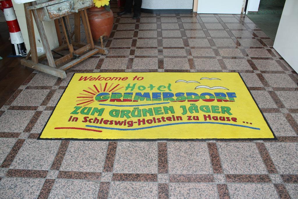 Hotel Gremersdorf - Zum Gruenen Jaeger Bagian luar foto