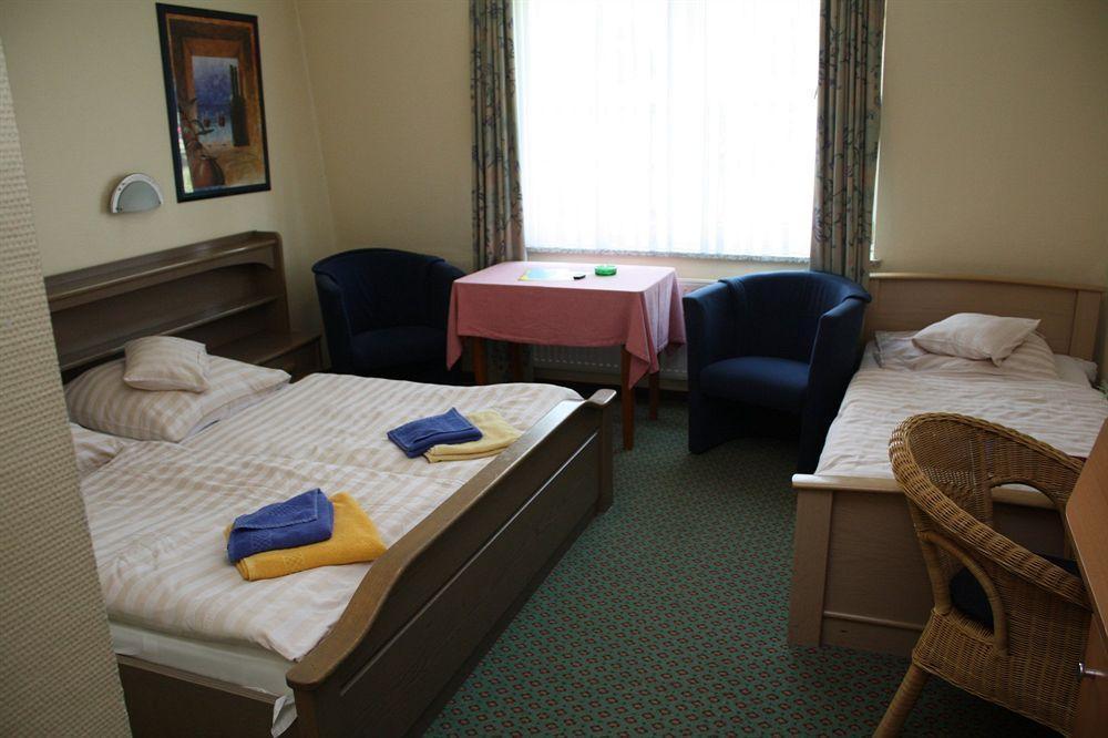 Hotel Gremersdorf - Zum Gruenen Jaeger Bagian luar foto