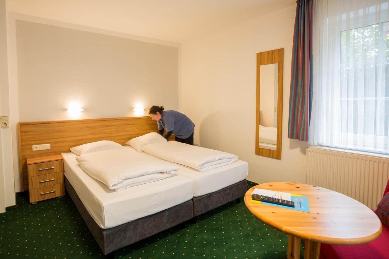 Hotel Gremersdorf - Zum Gruenen Jaeger Bagian luar foto
