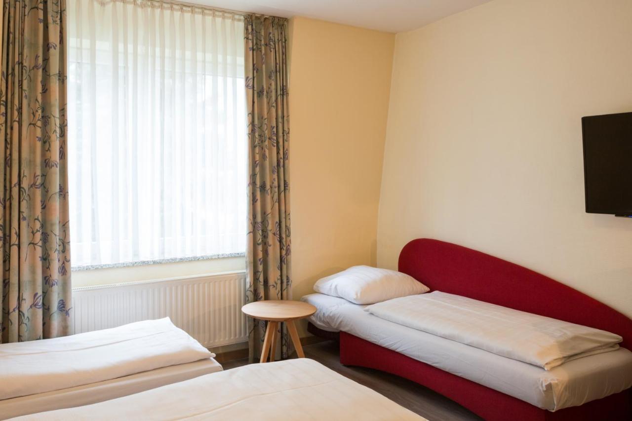 Hotel Gremersdorf - Zum Gruenen Jaeger Bagian luar foto
